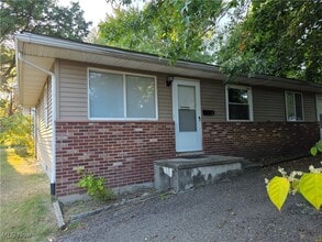 Building Photo - 1283 Ottawa Ave