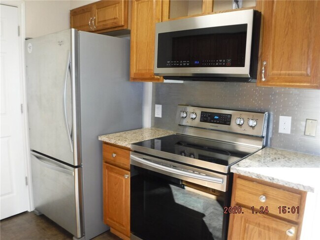 Building Photo - 1207 Southport Dr