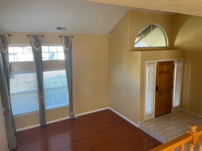 Building Photo - BEAUTIFUL 2 STORY IN FOLSOM WITH 4 BED, 3 ...