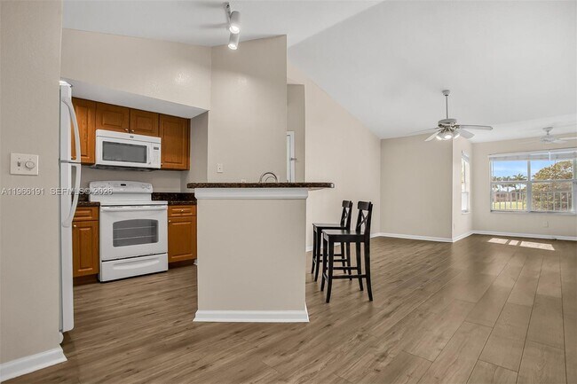 Foto del edificio - 12650 Vista Isles Dr