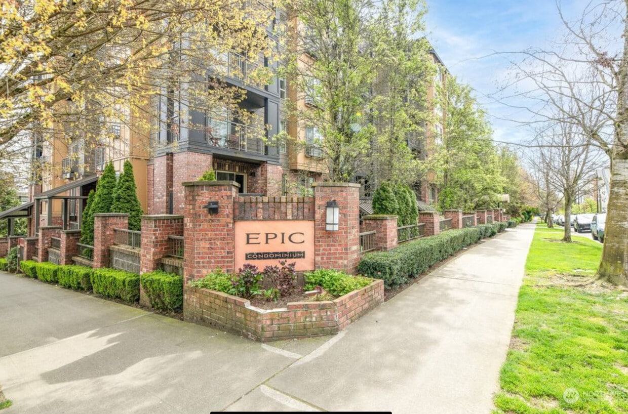 Primary Photo - 412 11th Ave