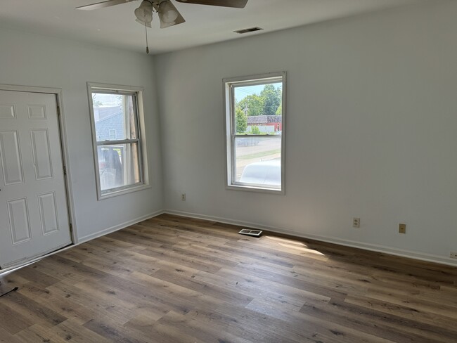 Living room - south facing - 308 S State St