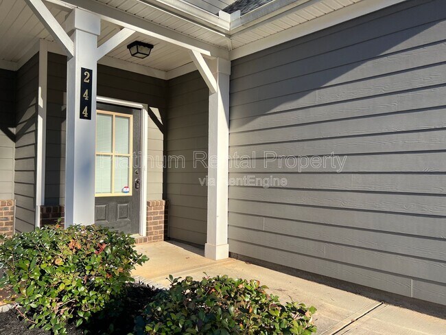 Foto del edificio - 244 Stonecreek Bnd