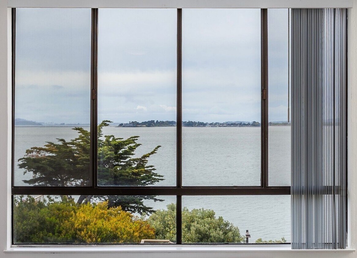 Foto principal - REMODELED TOP FLOOR, WATER VIEW STUDIO
