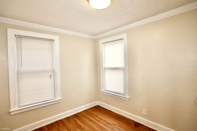 Building Photo - 2 br, 1 bath  - 7720 Pitt St Apt 10