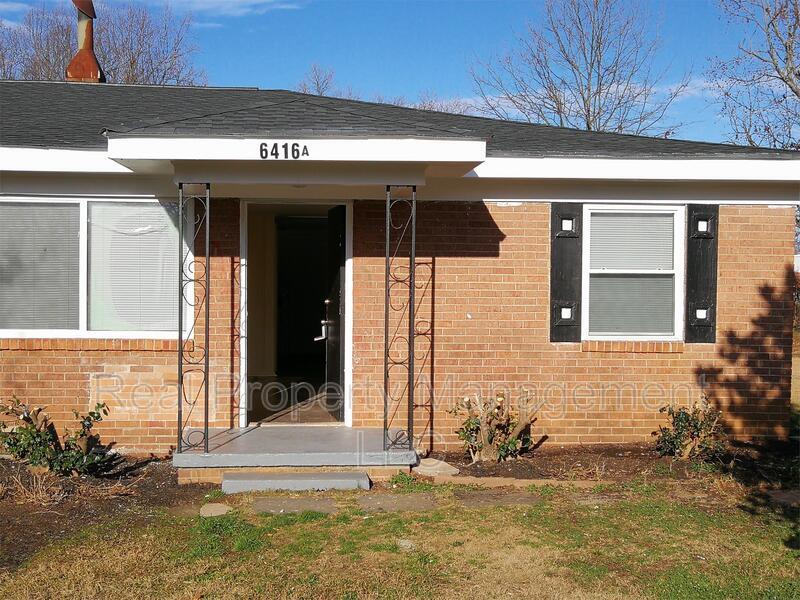 Primary Photo - 6416 Augusta Rd