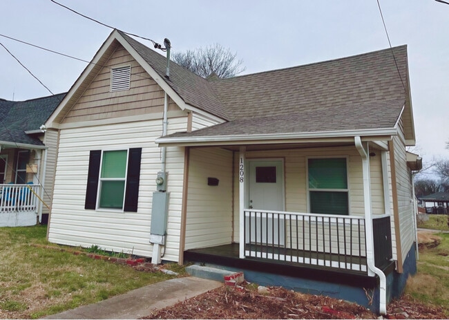 Building Photo - 1208 Minnesota Ave