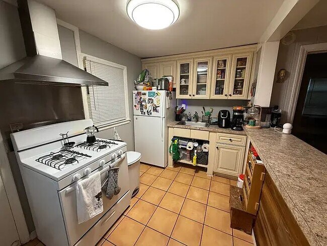 Photo - 1147 United Ave Unit C Apartment