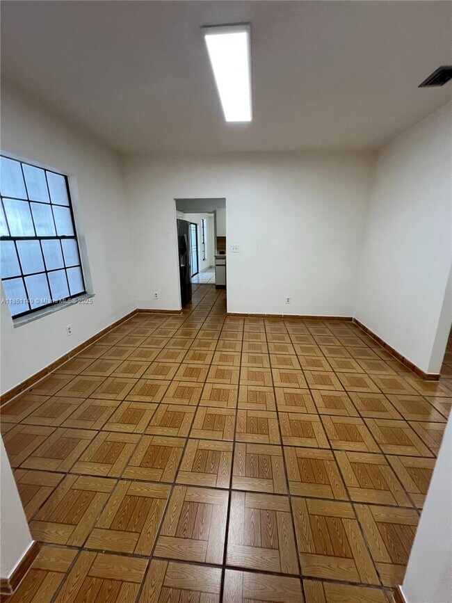 Foto del edificio - 4113 SW 2nd St