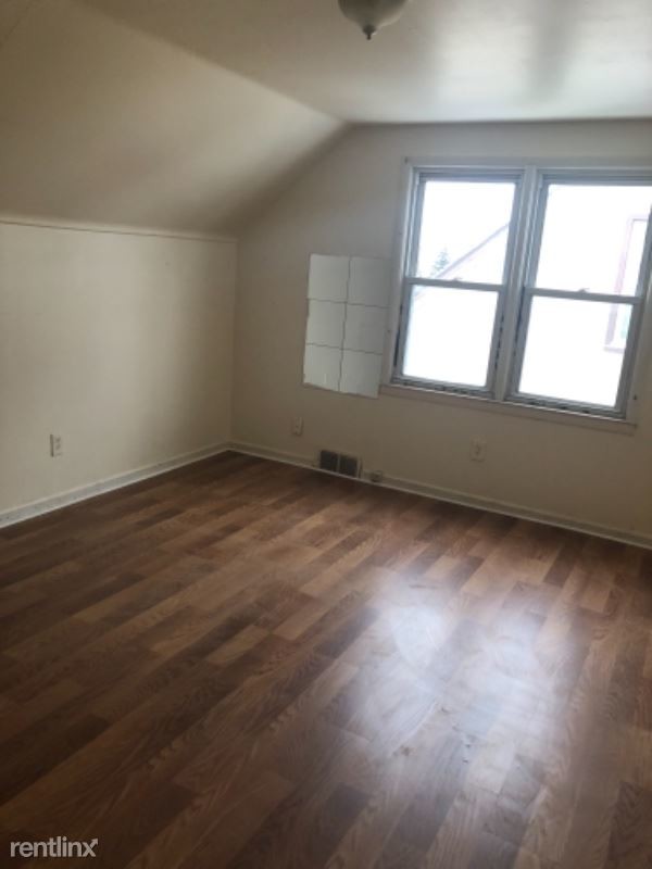 Building Photo - 3 br, 1 bath House - 25281 Dartmouth St
