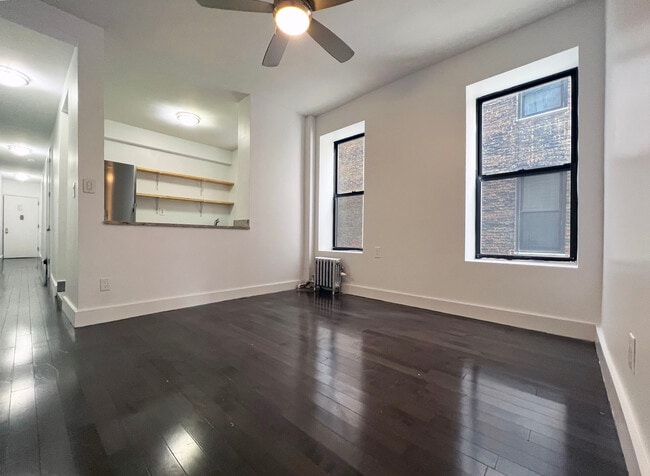 Building Photo - 880 St Nicholas Ave