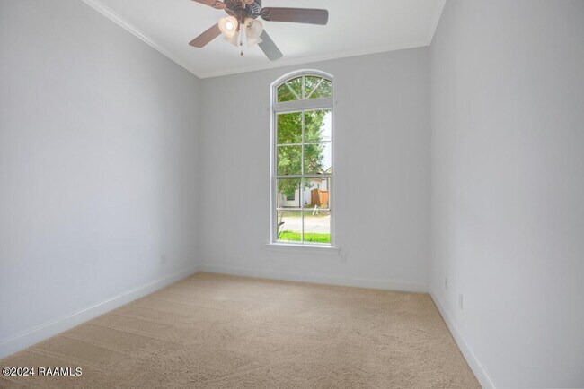 Building Photo - 109 Cabana Row