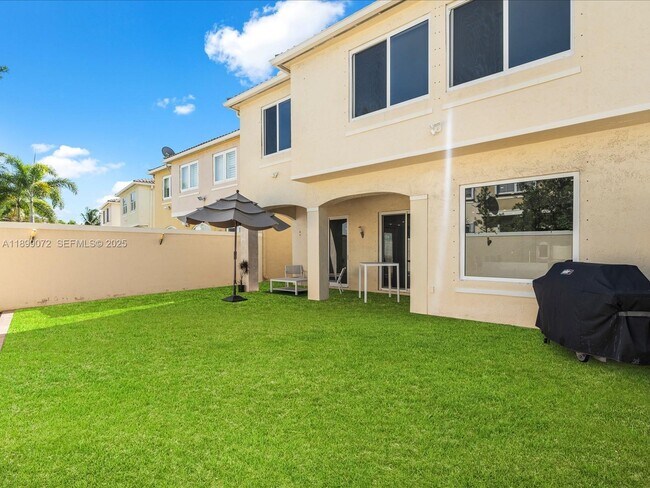 Foto del edificio - 21227 NE 31st Pl