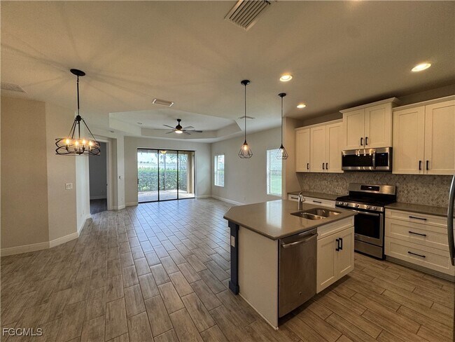 Foto del edificio - 4550 Mystic Blue Wy