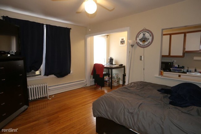 Foto del edificio - 3345 N Marshfield Ave
