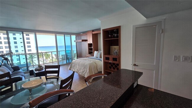 Foto del edificio - 2501 S Ocean Dr