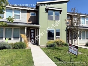 Building Photo - 4727 W Santa Fe Ln