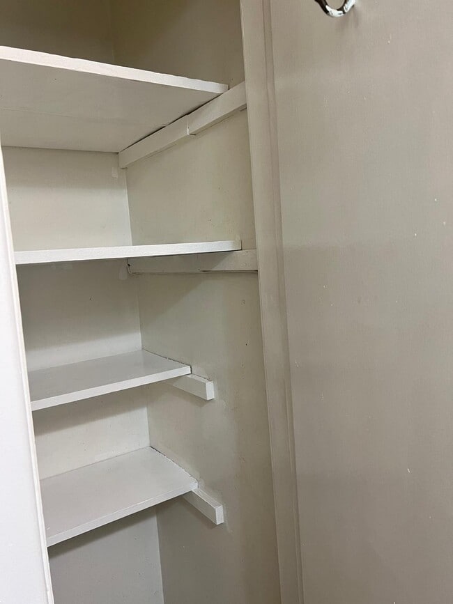 Building Photo - 126 Orange St