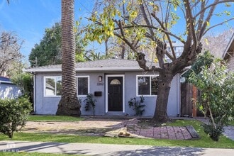 Building Photo - 2262 Bonifacio St