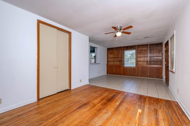 Foto del edificio - 917 N East St