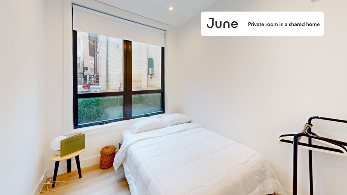 Foto principal - Room in Shared 2 bed/1 bath home