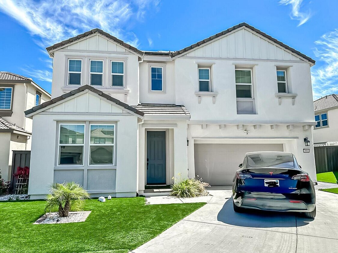 Primary Photo - 2951 Reyva Dhillon Ln