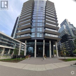 Building Photo - 39-439 Annie Craig Dr
