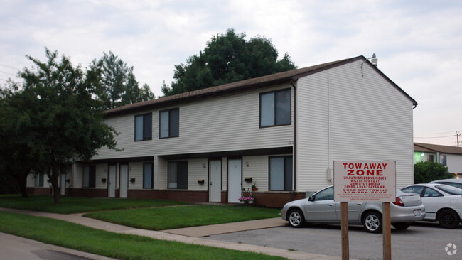 Building Photo - Highland Manor Apartments