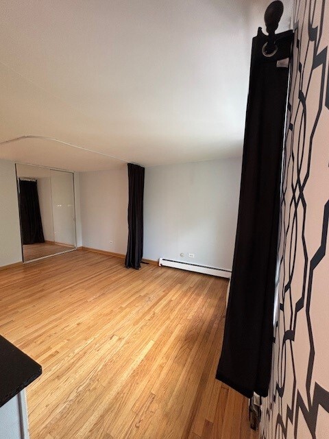 Main room 2 - 2629 N Hampden Ct