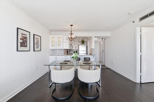 Building Photo - 2870 Pharr Ct S Northwest