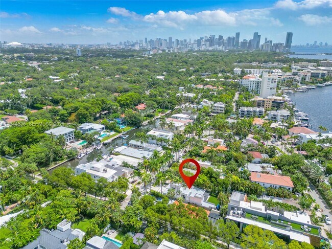 Foto del edificio - 1826 Fairhaven Pl