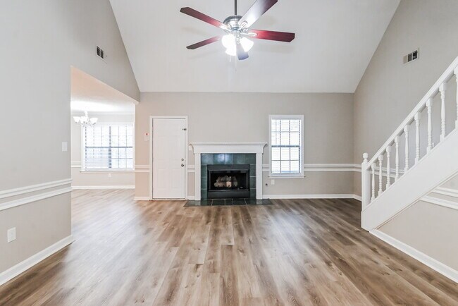 Foto del edificio - 3580 Brandon Ln