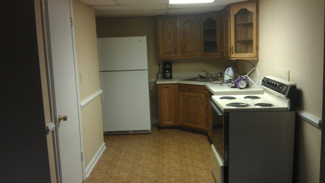 Kitchen - 4570 Cedar Knoll Dr