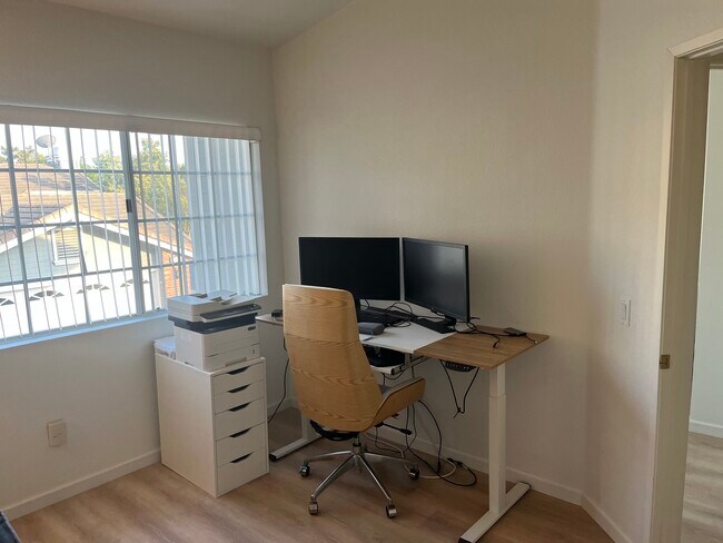 Foto del edificio - 13531 Apricot St