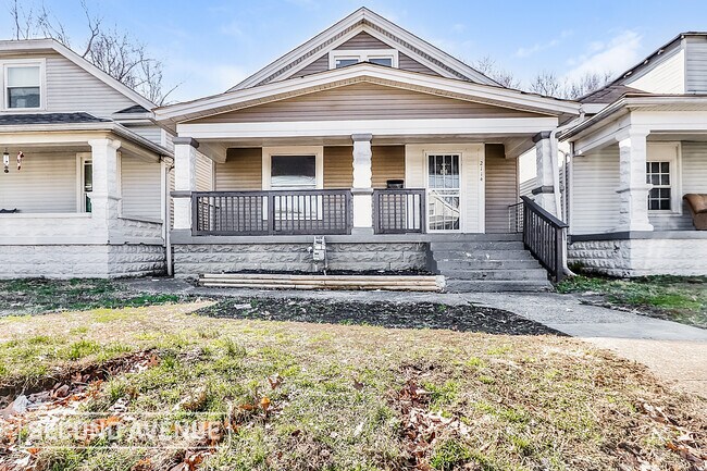 Foto del edificio - 2114 Greenwood Ave