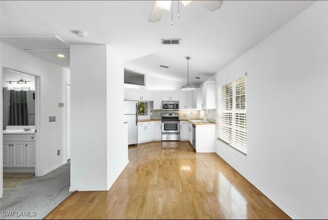 Foto del edificio - 3730 Fieldstone Blvd