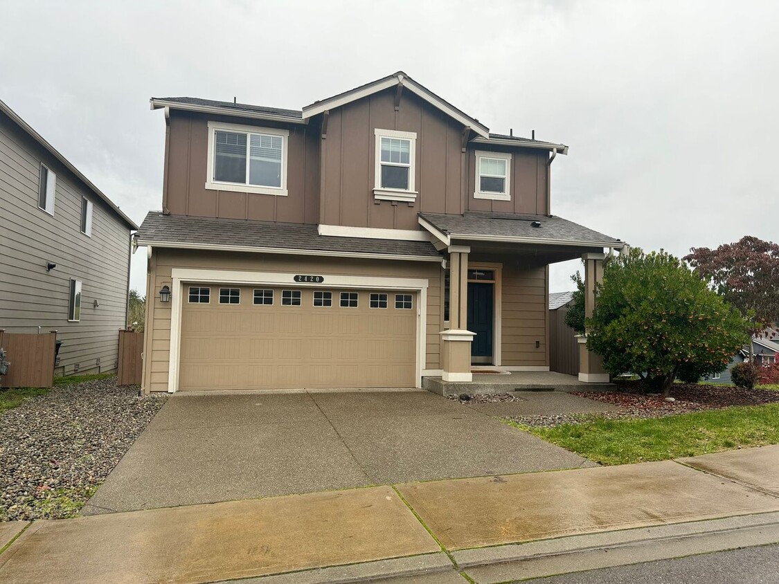 Foto principal - Move in Ready 3Br 2.5 Bath in Lacey with M...