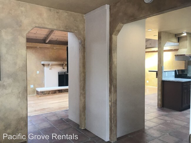 Building Photo - 3 br, 3 bath House - 2872 Rancho Road