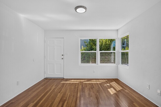 Foto del edificio - 3628 Highland Ave
