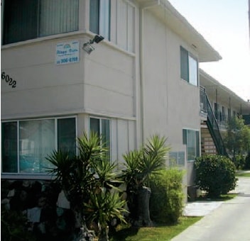 Building Photo - Brynhurst Apartments