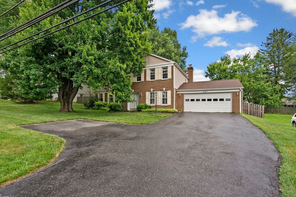 Primary Photo - 4 Bed 3 Bath - Silver Spring Single Family...