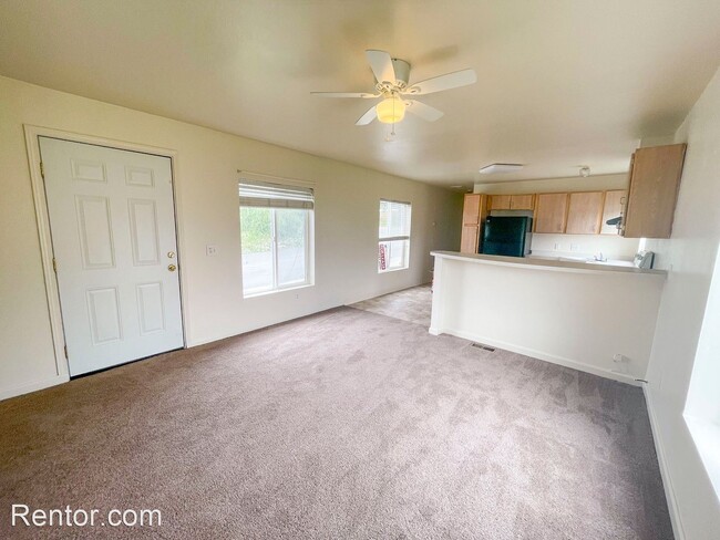 Building Photo - 2 br, 2 bath House - 6613 2nd St