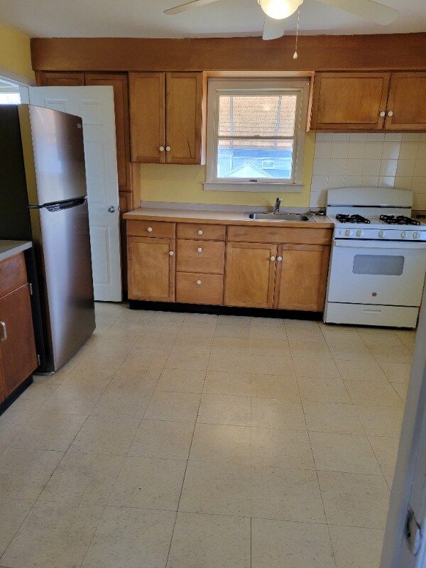 423 Cresswell Rd, Brooklyn Park, MD 21225 House Rental in Brooklyn Park, MD