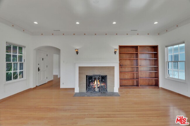 Foto del edificio - 1105 S Alfred St