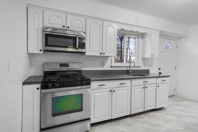 Foto del edificio - 533 White Rd