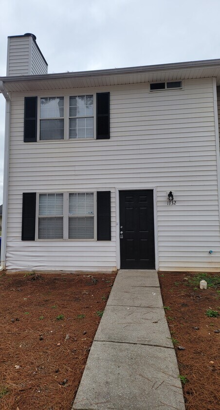 Front - 1732 Bob White Ln SE