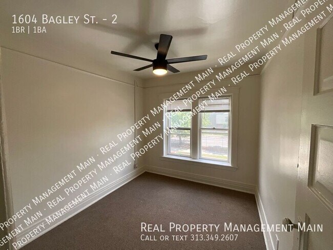 Foto del edificio - 1604 Bagley St