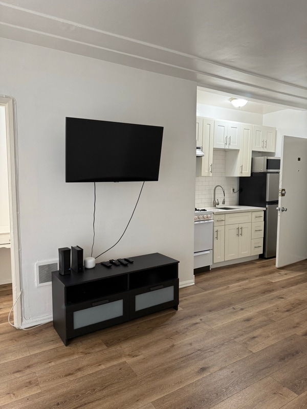 Foto del edificio - 1781 Orchid Ave