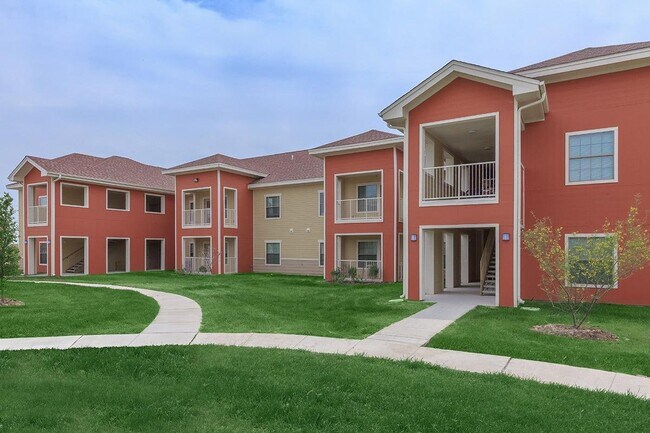 Building Photo - 315 Butterfly Garden Dr