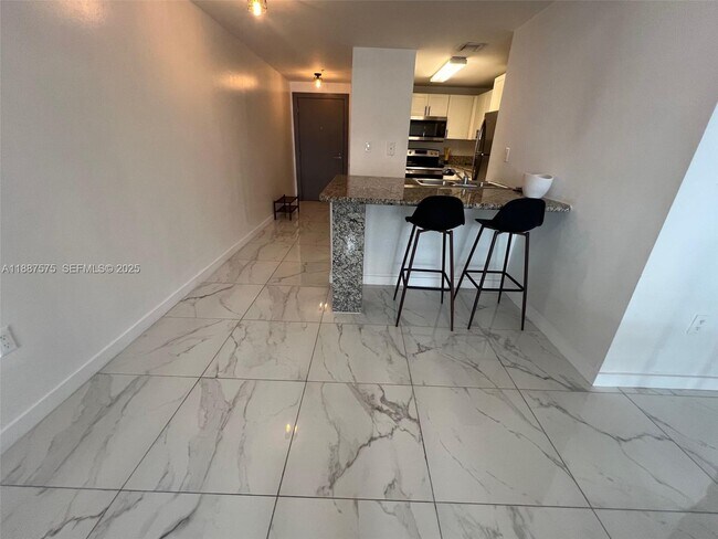 Foto del edificio - 185 SE 14th Terrace